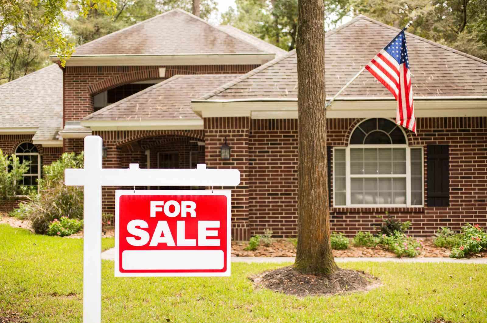 Can You Sell a House While in Probate?